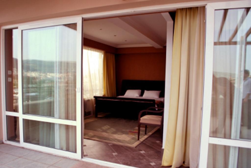 Prestige Palace - Esquisse Hotel Tbilisi Værelse billede
