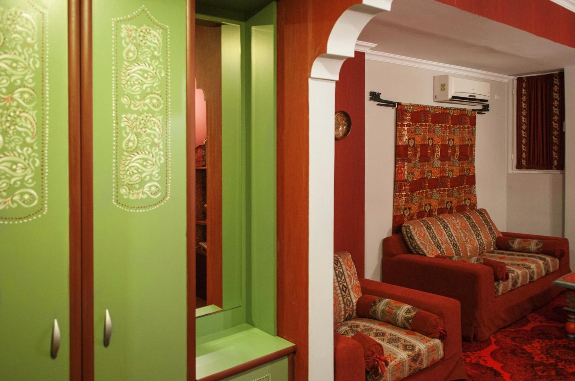 Prestige Palace - Esquisse Hotel Tbilisi Eksteriør billede
