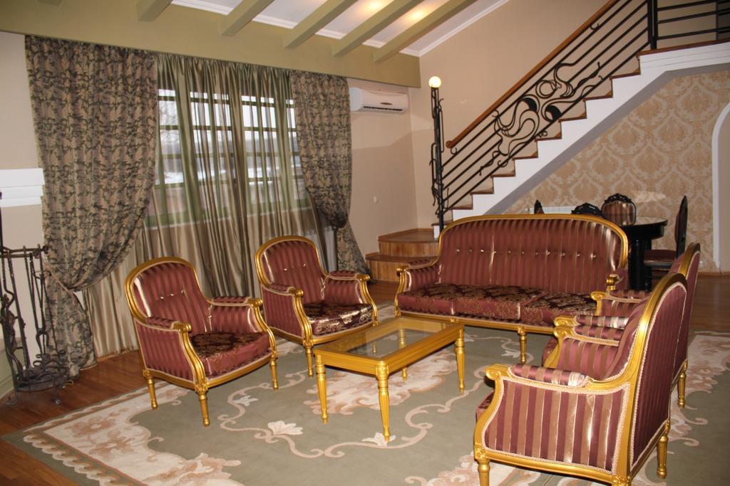Prestige Palace - Esquisse Hotel Tbilisi Værelse billede