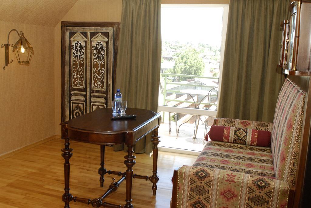 Prestige Palace - Esquisse Hotel Tbilisi Eksteriør billede