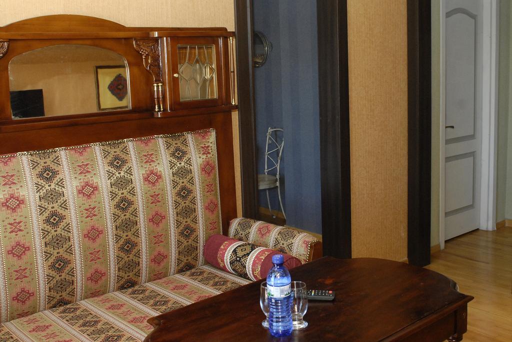 Prestige Palace - Esquisse Hotel Tbilisi Eksteriør billede