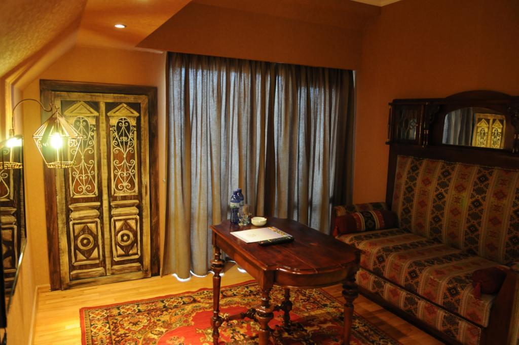 Prestige Palace - Esquisse Hotel Tbilisi Eksteriør billede